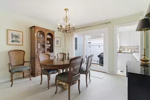 2 Ct Of Mohawk Ct, Lincolnshire, IL 60069 - Photo 8