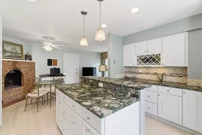 2 Court Of Mohawk Court, Lincolnshire, IL 60069 - Photo 10