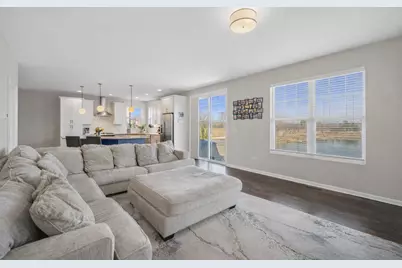 142 Roman Lane, Hawthorn Woods, IL 60047 - Photo 8