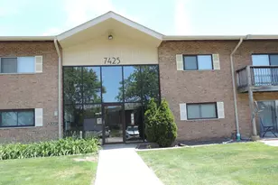 7425 Brookdale Dr, Darien, IL 60561 - Photo 2
