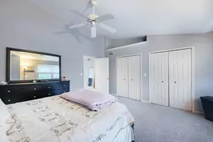 229 Spring Point Dr, Carpentersville, IL 60110 - Photo 16