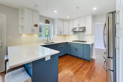 504 W Berkley Drive, Arlington Heights, IL 60004 - Photo 12