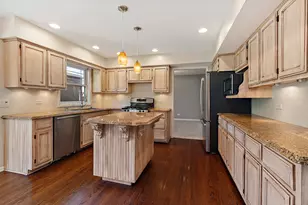 13050 S Elizabeth Dr, Plainfield, IL 60585 - Photo 12