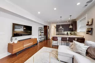 2701 N Wilton Ave, Chicago, IL 60614 - Photo 2