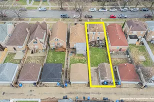 8026 S Fairfield Ave, Chicago, IL 60652 - Photo 2