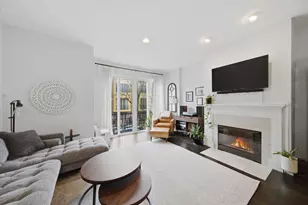 527 N Peoria St, Chicago, IL 60642 - Photo 10