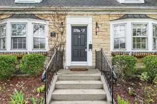 1001 S Brainard Ave, La Grange, IL 60525 - Photo 2