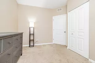 36 Arboretum Dr, Lombard, IL 60148 - Photo 16