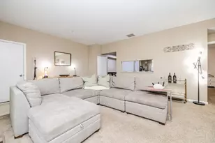 36 Arboretum Dr, Lombard, IL 60148 - Photo 6