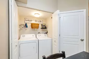 36 Arboretum Dr, Lombard, IL 60148 - Photo 8