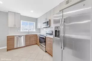 4202 Central Rd, Glenview, IL 60025 - Photo 6