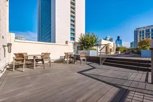 758 N Larrabee St, Chicago, IL 60654 - Photo 14