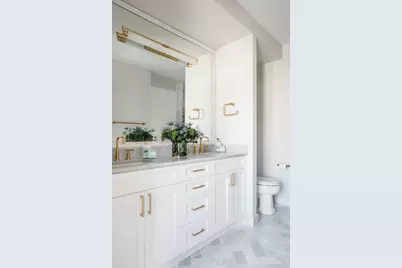 25 E Superior Street #1906, Chicago, IL 60611 - Photo 16