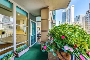 25 E Superior St, Chicago, IL 60611 - Photo 26