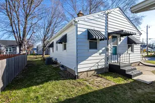 2633 16th St, Moline, IL 61265 - Photo 26