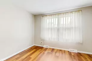 21400 Peterson Ave, Sauk Village, IL 60411 - Photo 12