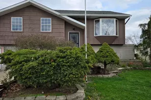 341 Hale Ave, Romeoville, IL 60446 - Photo 1
