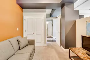 4846 N Clark St, Chicago, IL 60640 - Photo 22