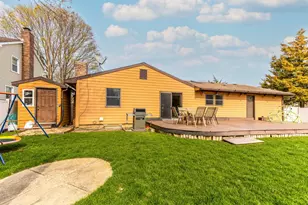 521 Castlewood Ln, Buffalo Grove, IL 60089 - Photo 40