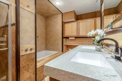 521 Castlewood Lane, Buffalo Grove, IL 60089 - Photo 30