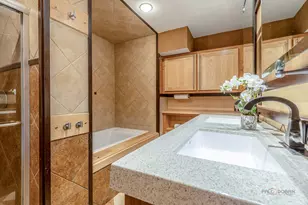 521 Castlewood Ln, Buffalo Grove, IL 60089 - Photo 30