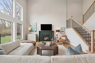 1113 Fox Wood Ln, Woodridge, IL 60517 - Photo 4