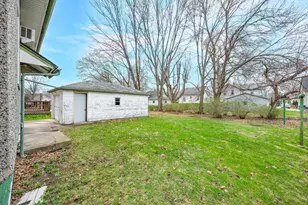 2319 5th St, Peru, IL 61354 - Photo 24