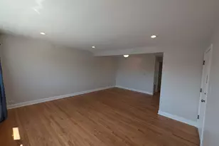 9216 Seymour Ave W, Schiller Park, IL 60176 - Photo 4