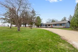 19203 Collins Rd, Marengo, IL 60152 - Photo 28