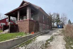 1324 E New York St, Aurora, IL 60505 - Photo 1