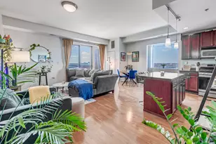 828 W Grace St, Chicago, IL 60613 - Photo 4