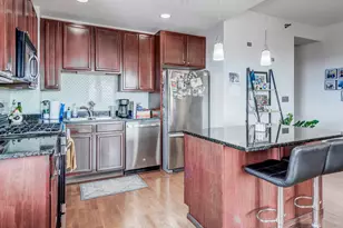 828 W Grace St, Chicago, IL 60613 - Photo 8