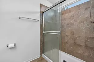 17 Grey Wolf Dr, Wheeling, IL 60090 - Photo 20