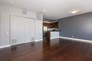 859 W Erie St, Chicago, IL 60642 - Photo 6