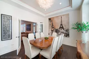 1 Willowcrest Dr, Oak Brook, IL 60523 - Photo 16