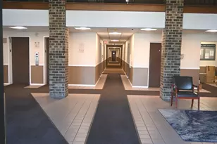 1463 Mercury Dr, Schaumburg, IL 60193 - Photo 2