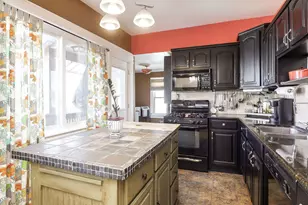 405 Singer Ave, Lemont, IL 60439 - Photo 6