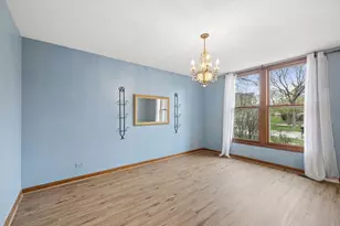 1426 Trailwood Dr, Crystal Lake, IL 60014 - Photo 4