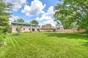 3235 Robincrest Dr, Northbrook, IL 60062 - Photo 42