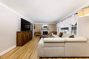 259 Cornell Ave, Des Plaines, IL 60016 - Photo 6