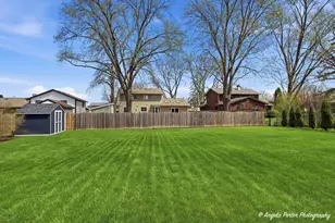 412 Surrey Ln, Lindenhurst, IL 60046 - Photo 40