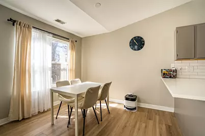 383 Woodview Circle #C, Elgin, IL 60120 - Photo 8