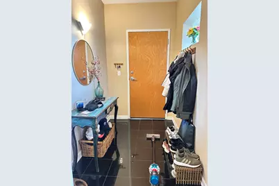2337 W Wolfram Street #511, Chicago, IL 60618 - Photo 2