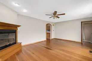 4817 Belmont Rd, Downers Grove, IL 60515 - Photo 6