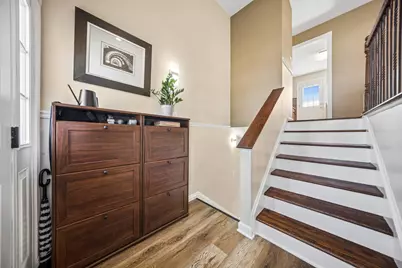 1660 Jefferson Road, Hoffman Estates, IL 60169 - Photo 8