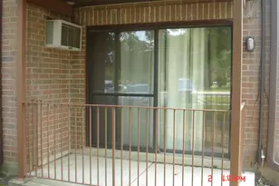 708 N Briar Hill Ln, Addison, IL 60101 - Photo 8