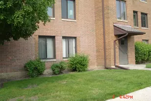 708 N Briar Hill Ln, Addison, IL 60101 - Photo 1