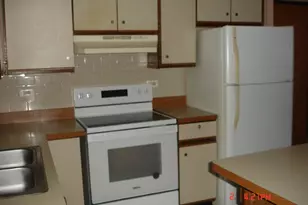 708 N Briar Hill Ln, Addison, IL 60101 - Photo 4