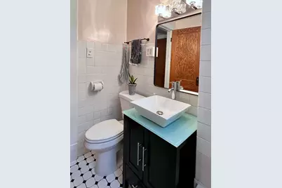 2020 W Waveland Avenue, Chicago, IL 60618 - Photo 16