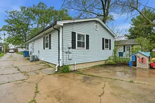 3241 Wallace Ave, Steger, IL 60475 - Photo 2
